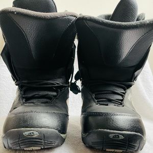 Morrow snowboarding boots 8D